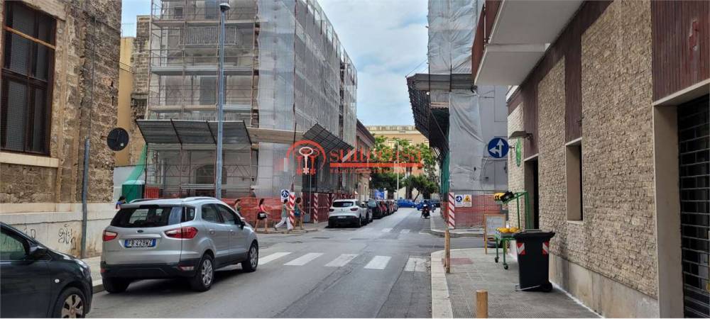 negozio in affitto a Trani in zona Borgo Ottocentesco