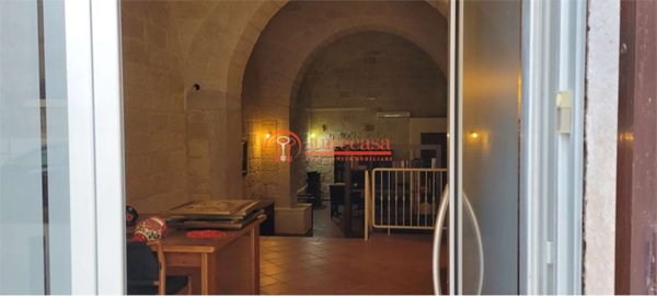 locale commerciale in affitto a Trani in zona Borgo Ottocentesco