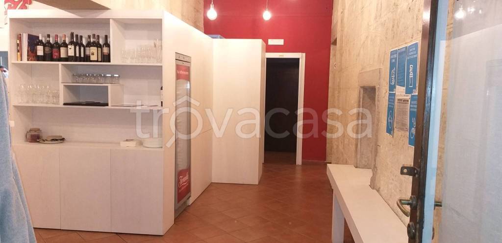 trivano in affitto a Trani in zona Borgo Ottocentesco