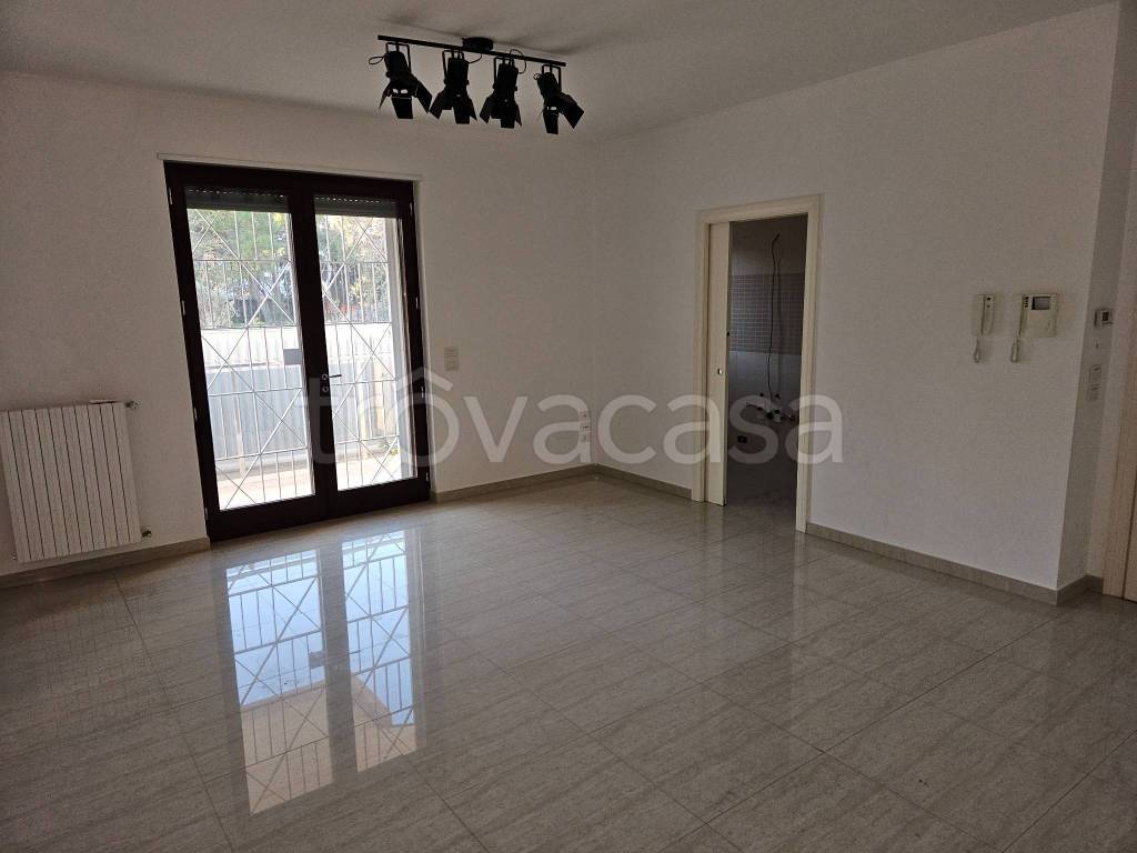 appartamento in affitto a Trani in zona Borgo Ottocentesco