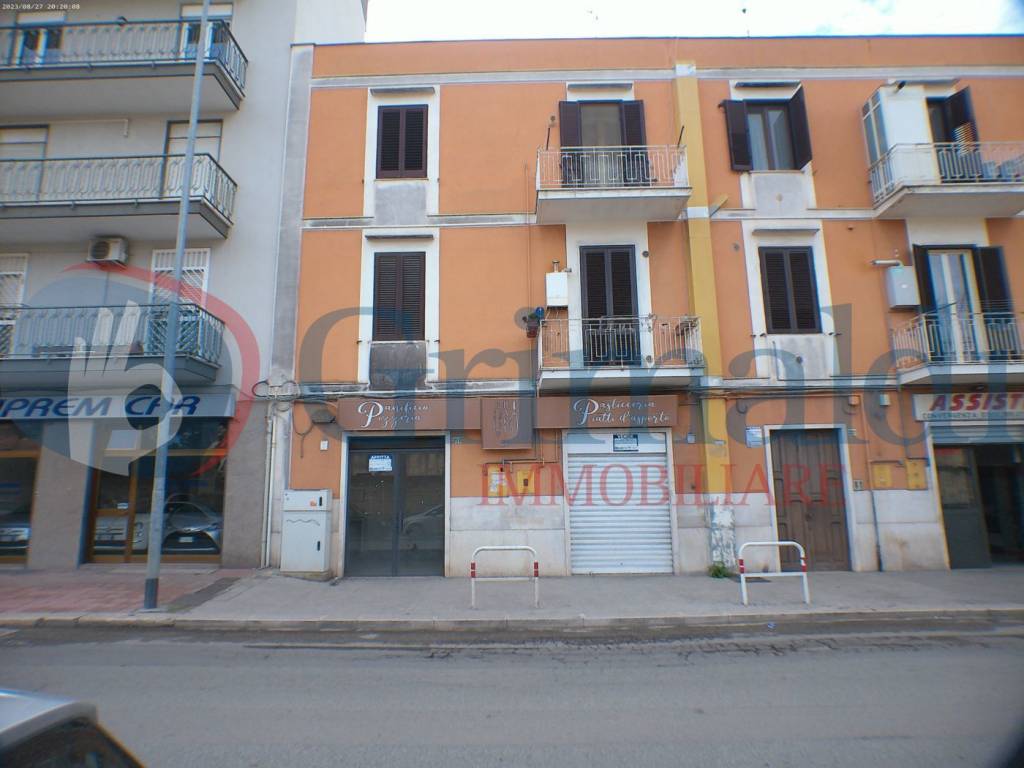 locale commerciale in affitto a Trani