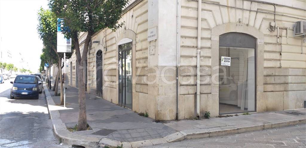 negozio in affitto a Trani in zona Borgo Medievale