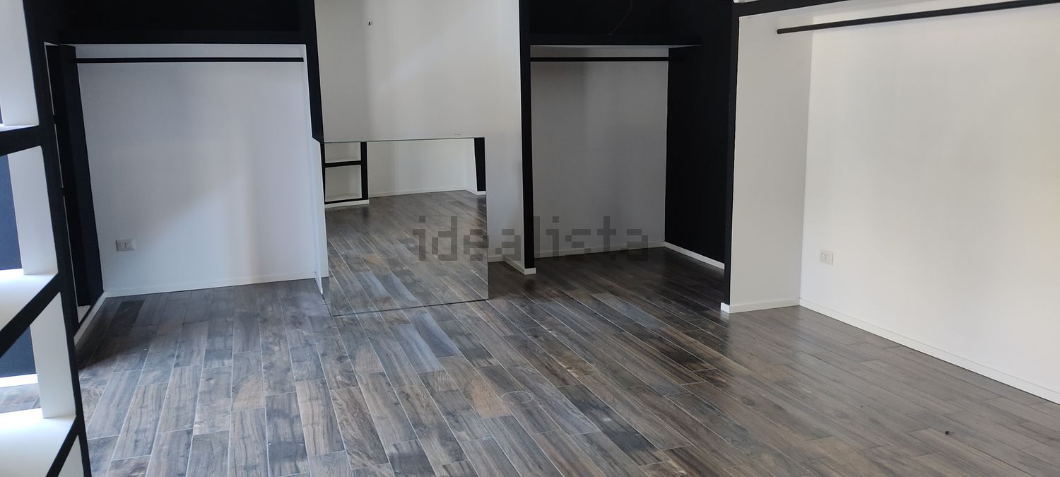 locale commerciale in affitto a Trani in zona Borgo Ottocentesco