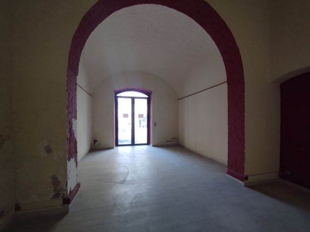 negozio in affitto a Trani in zona Borgo Ottocentesco