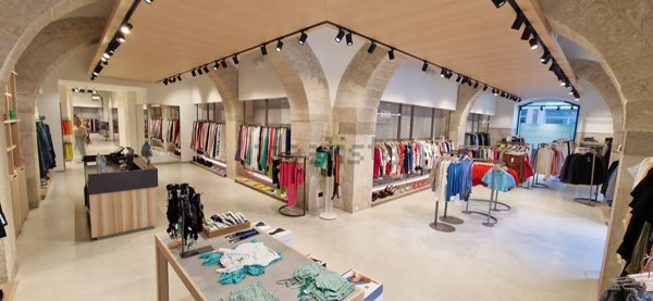 locale commerciale in affitto a Trani in zona Borgo Ottocentesco
