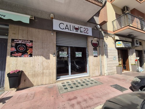locale commerciale in affitto a Trani in zona Borgo Medievale