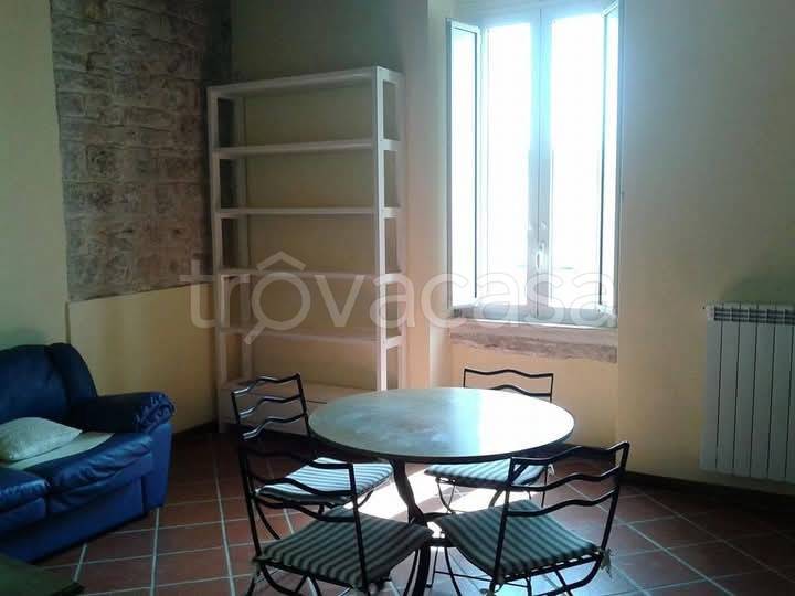 appartamento in affitto a Trani in zona Borgo Medievale