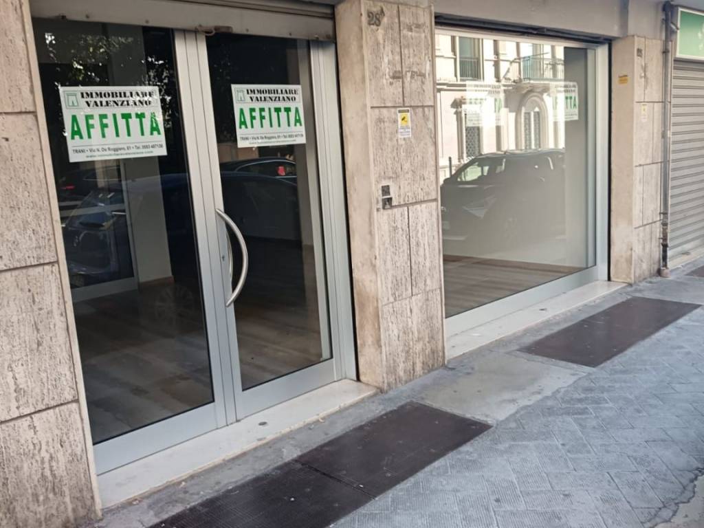 negozio in affitto a Trani