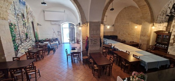 locale commerciale in affitto a Trani in zona Borgo Medievale