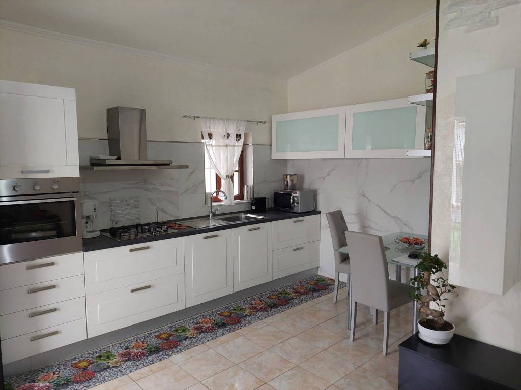 appartamento in affitto a Trani in zona Villa Dragonetti