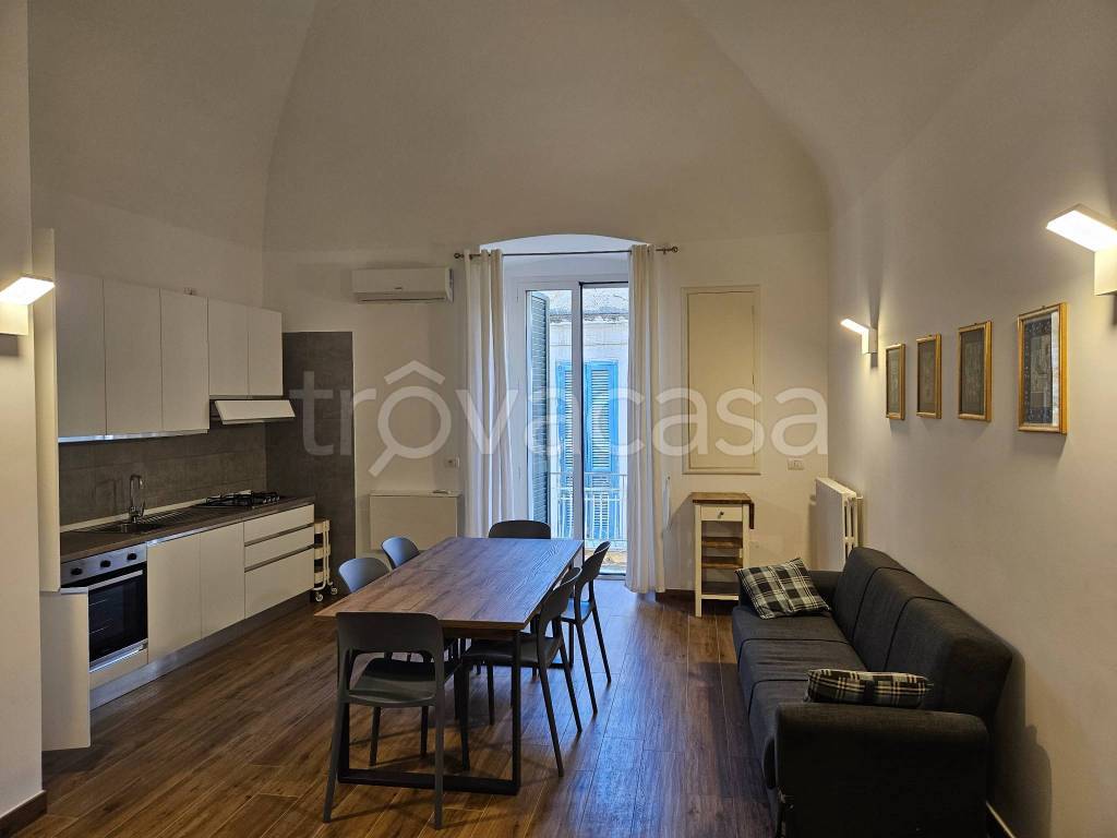 appartamento in affitto a Trani in zona Borgo Ottocentesco