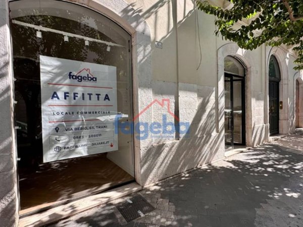 negozio in affitto a Trani in zona Borgo Ottocentesco
