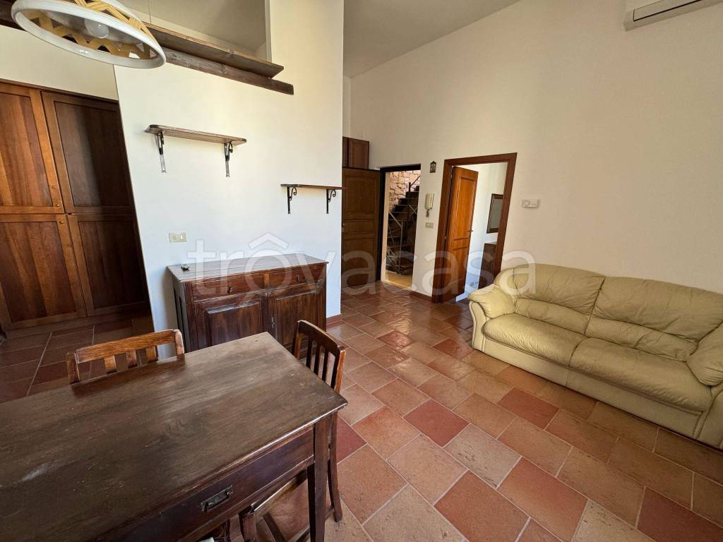 appartamento in affitto a Trani in zona Borgo Medievale