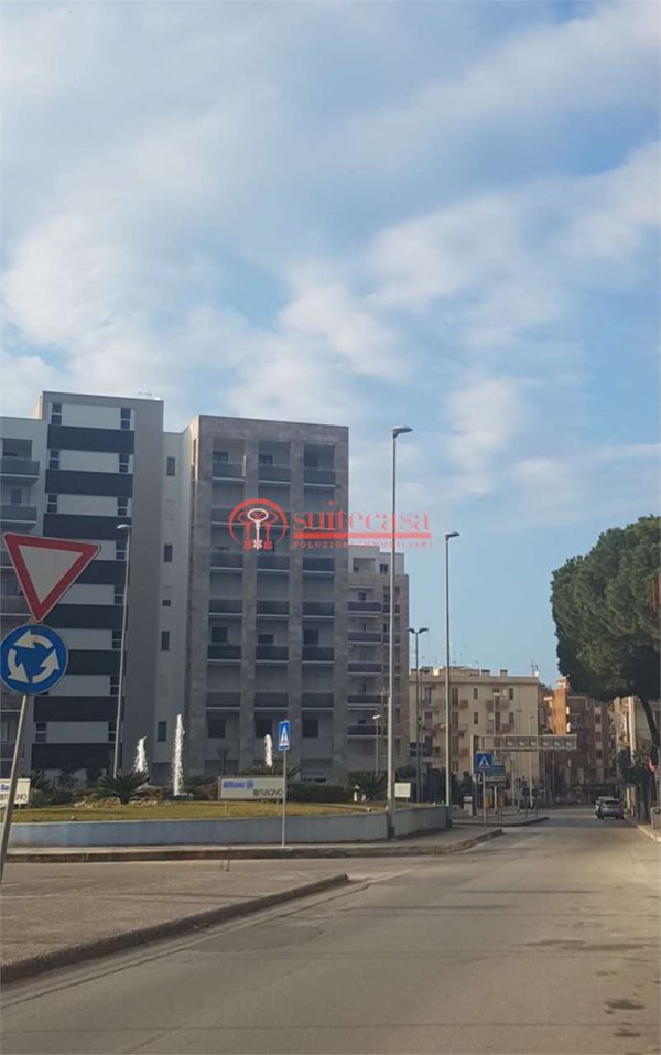 locale commerciale in affitto a Trani