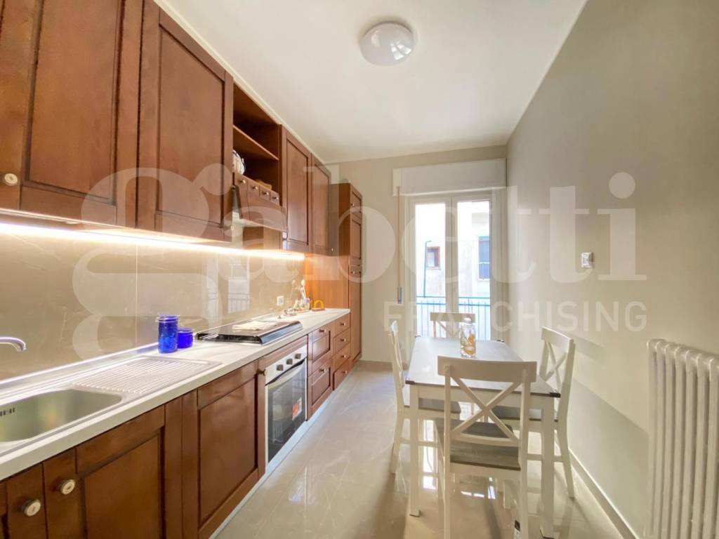 appartamento in affitto a Trani in zona Borgo Ottocentesco