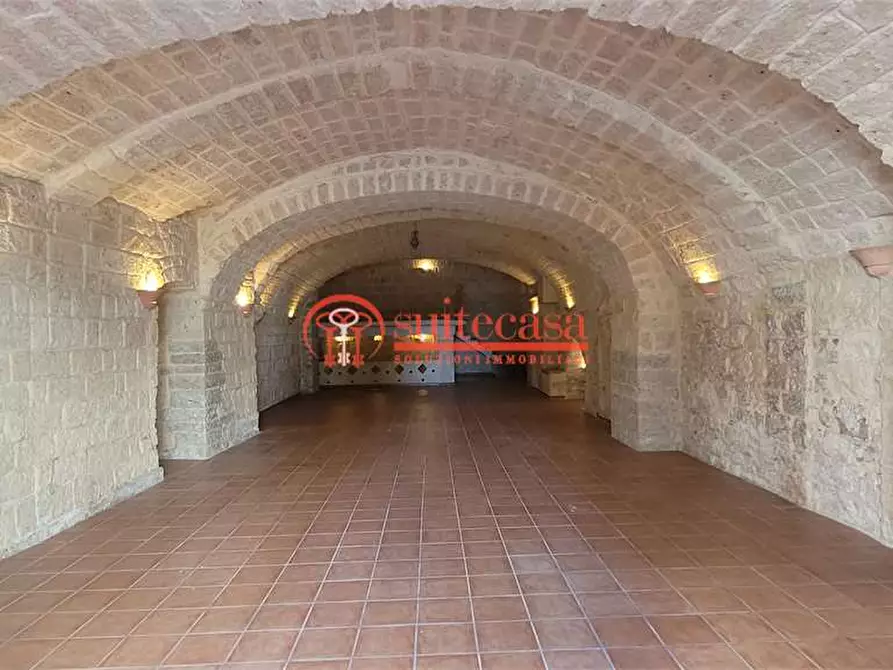 negozio in affitto a Trani in zona Borgo Medievale