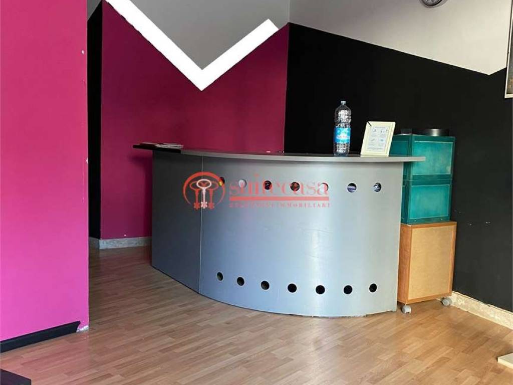 negozio in affitto a Trani