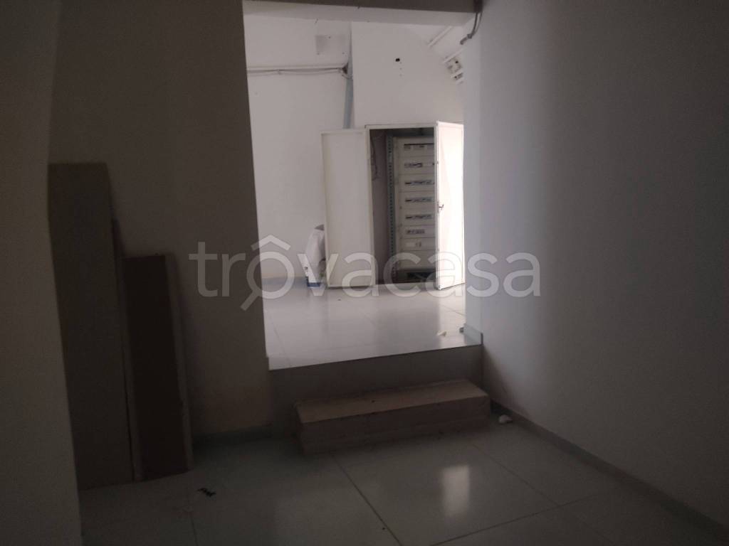 negozio in affitto a Trani in zona Borgo Medievale