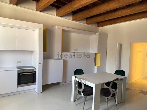 appartamento in affitto a Trani in zona Borgo Medievale