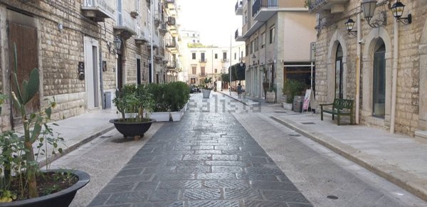 locale commerciale in affitto a Trani