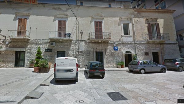 locale commerciale in affitto a Trani in zona Borgo Medievale