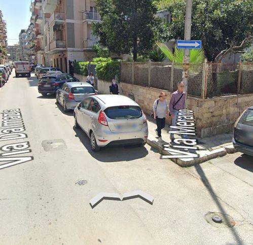 negozio in affitto a Trani