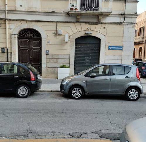 negozio in affitto a Trani in zona Borgo Medievale
