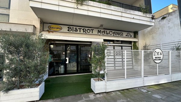 negozio in affitto a Trani in zona Borgo Ottocentesco