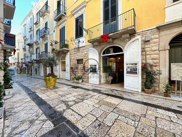 negozio in affitto a Trani in zona Borgo Medievale
