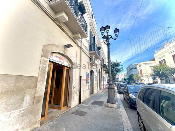 locale commerciale in affitto a Trani in zona Borgo Ottocentesco