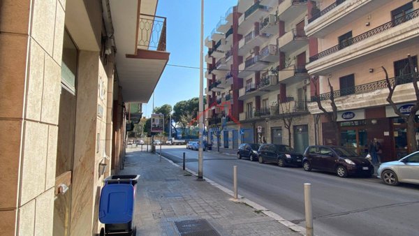 locale commerciale in affitto a Trani in zona Borgo Ottocentesco