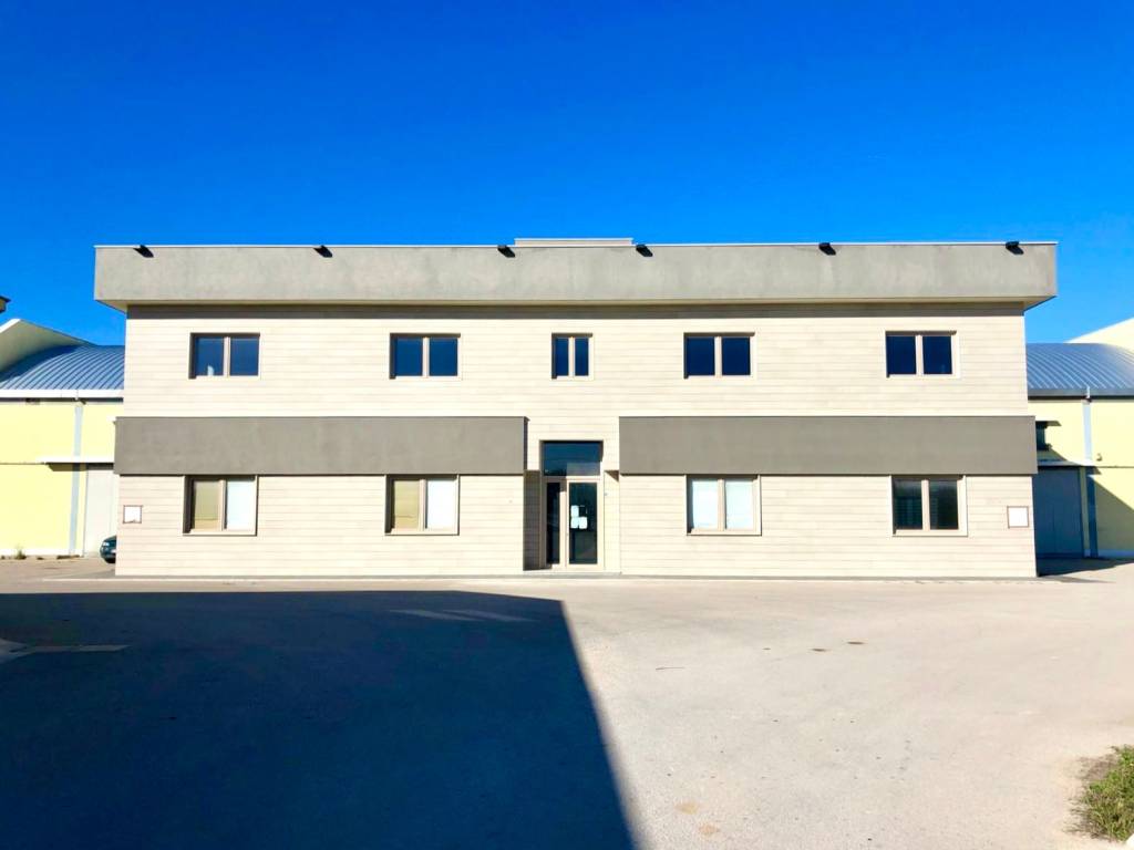 ufficio in affitto a Trani