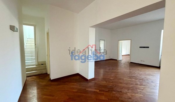 ufficio in affitto a Trani