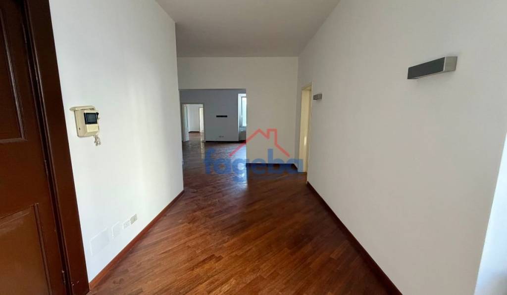 ufficio in affitto a Trani in zona Borgo Medievale