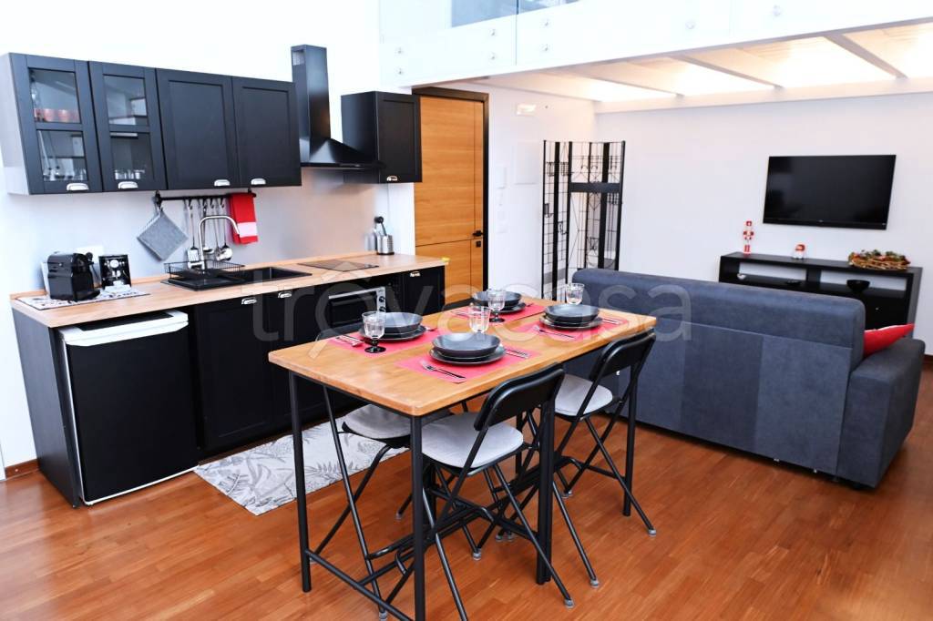 appartamento in affitto a Trani in zona Borgo Ottocentesco