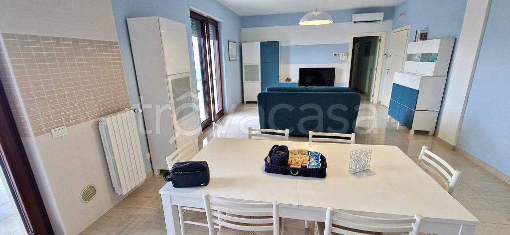 appartamento in affitto a Trani in zona Borgo Ottocentesco