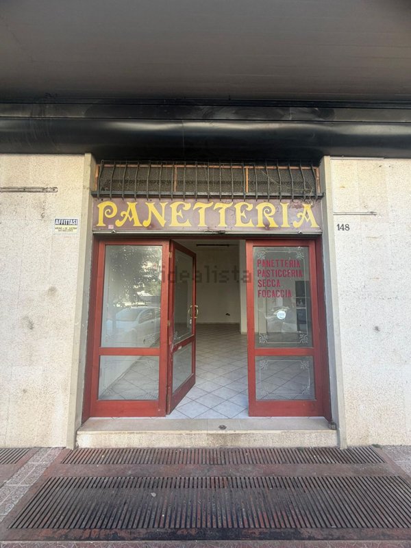 locale commerciale in affitto a Trani