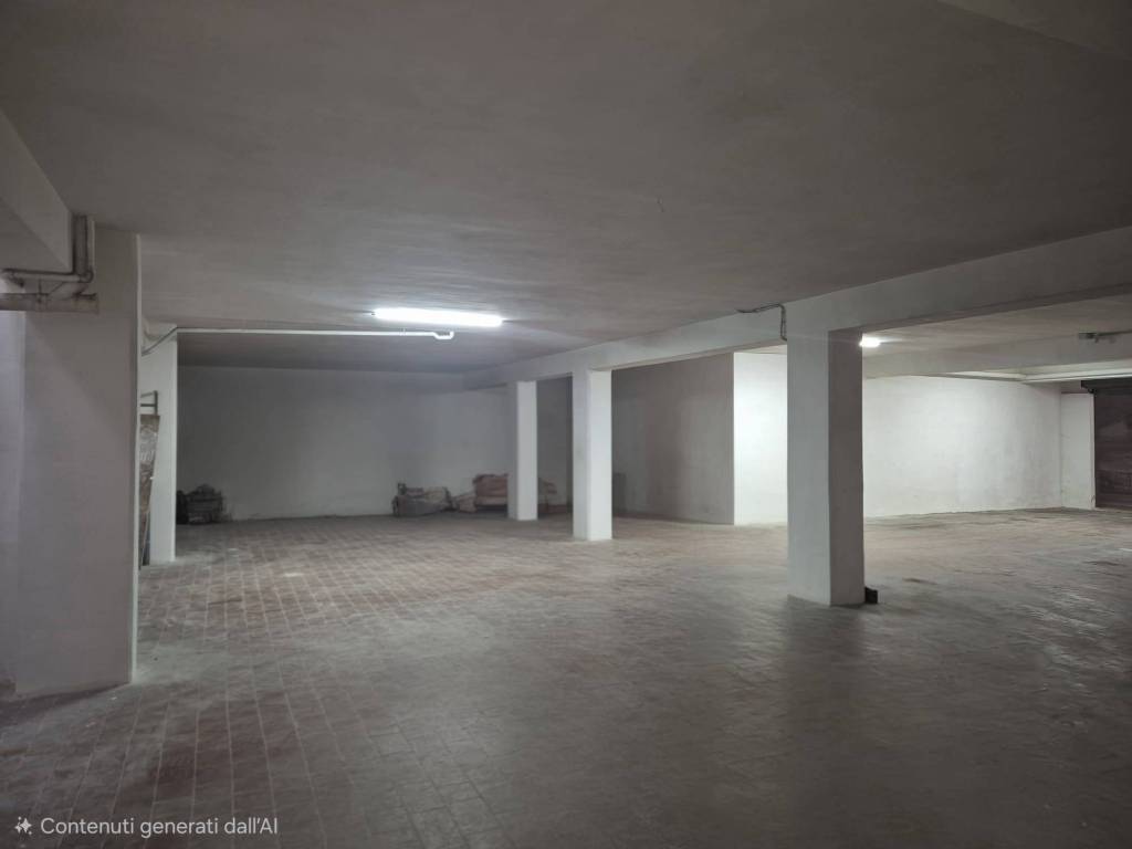 locale commerciale in affitto a Trani