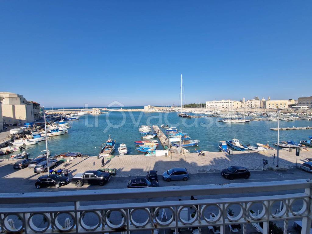 appartamento in affitto a Trani in zona Borgo Medievale