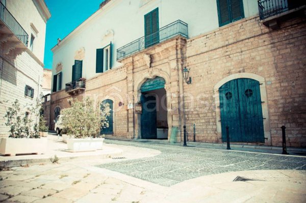 ufficio in affitto a Trani in zona Borgo Medievale