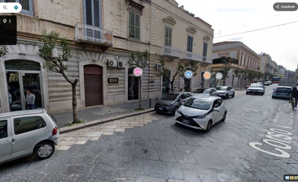 negozio in affitto a Trani in zona Borgo Ottocentesco