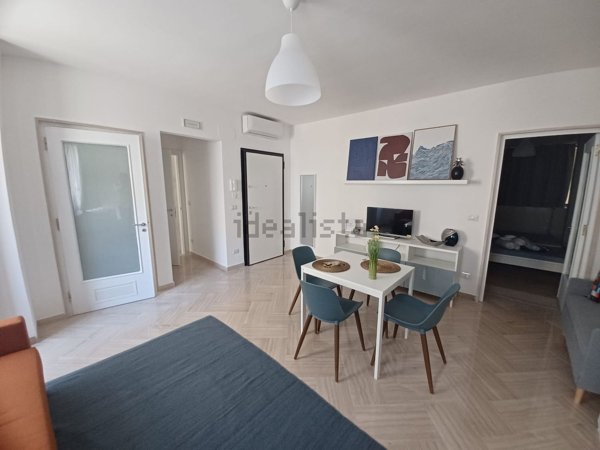 appartamento in affitto a Trani in zona Borgo Ottocentesco