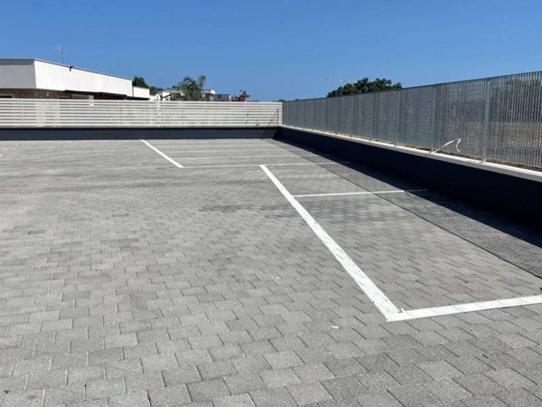 box auto in affitto a Trani in zona Villa Dragonetti