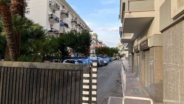 box auto in affitto a Trani