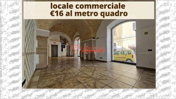 locale commerciale in affitto a Trani in zona Borgo Ottocentesco