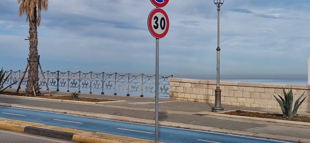 appartamento in affitto a Trani in zona Borgo Ottocentesco