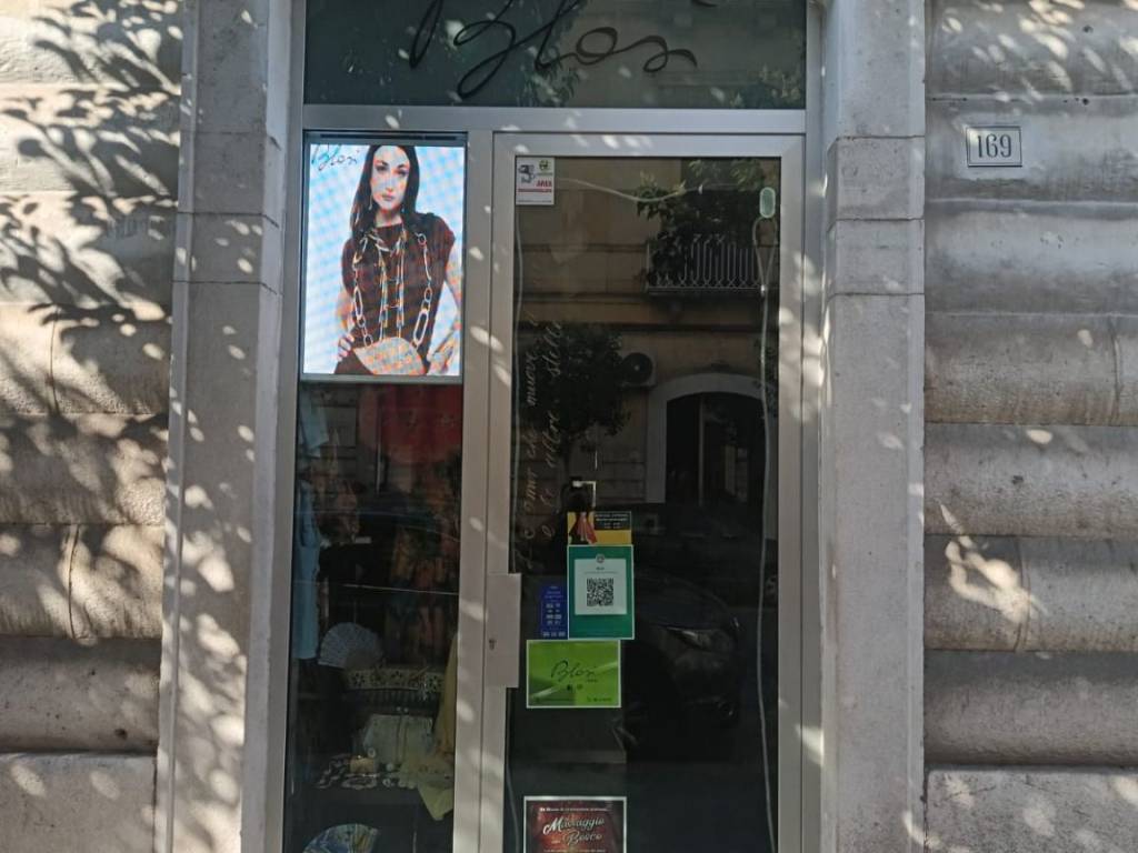 locale commerciale in affitto a Trani