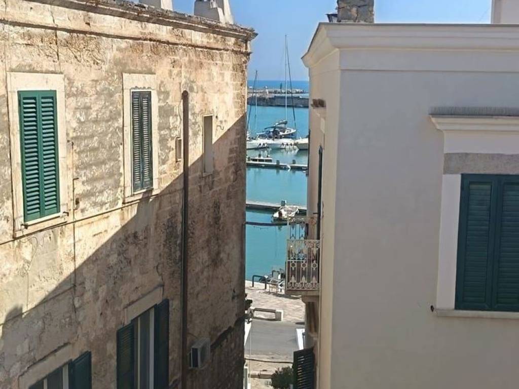 appartamento in affitto a Trani in zona Borgo Medievale