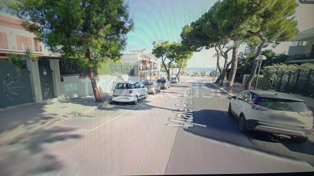 appartamento in affitto a Trani in zona Borgo Ottocentesco