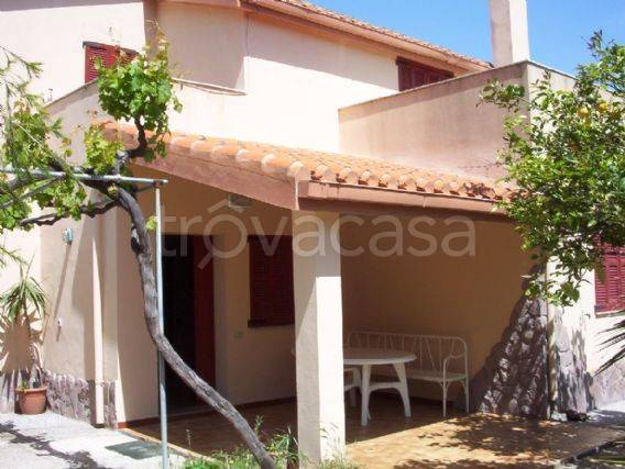 casa indipendente in affitto a Carloforte